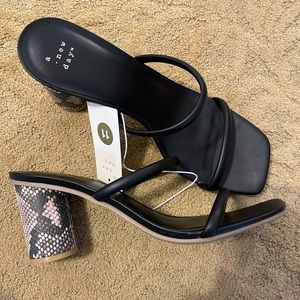Target snake heel